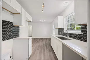 6410 Hartwick Rd, Houston, TX 77016 - Photo 7