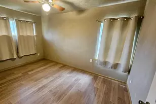 3026 Airport Blvd, Houston, TX 77051 - Photo 5