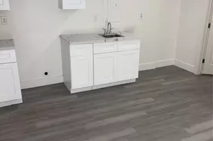 4006 Ave R 1/2 Rear, Galveston, TX 77550 - Photo 5