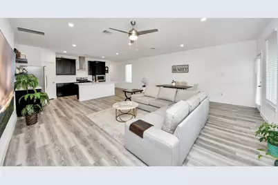 12319 Brandenburg Gate Drive, Houston, TX 77047 - Photo 15