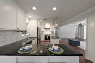 515 Azaleadell Dr, Houston, TX 77018 - Photo 11