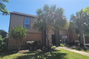 11302 Meadow Lake Dr, Houston, TX 77077 - Photo 3