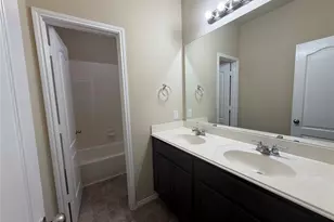 1134 Gemstone Ct, Baytown, TX 77521 - Photo 19