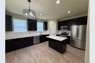 1134 Gem Stone Court, Baytown, TX 77521 - Photo 5