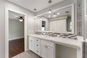 1 N Birchcane Ct, The Woodlands, TX 77381 - Photo 15