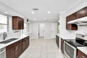 315 Muirwood Ln, Sugar Land, TX 77498 - Photo 5