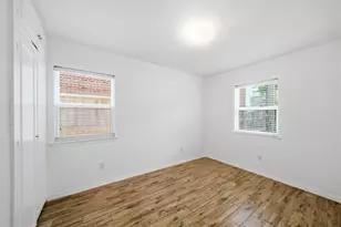 4403 Cynthia St, Bellaire, TX 77401 - Photo 7