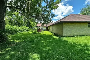 1225 County Rd 878B, Sweeny, TX 77480 - Photo 7