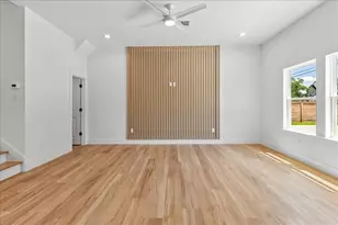 8321 Observatory St, Houston, TX 77088 - Photo 3
