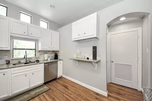 8710 Beverly Hill St, Houston, TX 77063 - Photo 7
