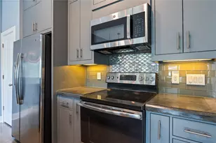 1011 Studemont St, Houston, TX 77007 - Photo 5