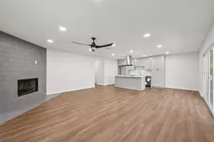 14 Fiddleleaf Ct, The Woodlands, TX 77381 - Photo 9