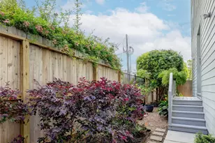 2424 Couch St, Houston, TX 77008 - Photo 31