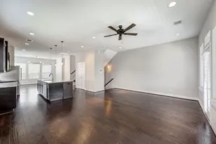 2424 Couch St, Houston, TX 77008 - Photo 13
