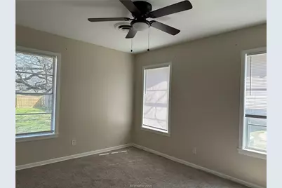 4005 College Main Street, Bryan, TX 77801 - Photo 9
