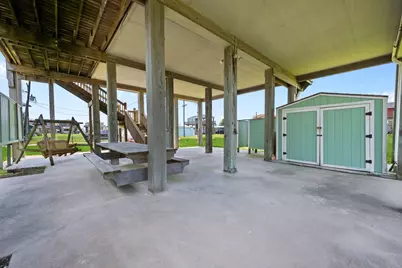 844 S Sage Road, Crystal Beach, TX 77650 - Photo 25