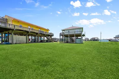844 S Sage Road, Crystal Beach, TX 77650 - Photo 27