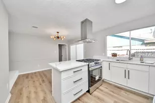 9114 Spellman Rd, Houston, TX 77031 - Photo 11