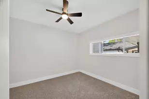 2424 Oaklawn Dr, La Marque, TX 77568 - Photo 15