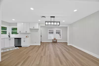 2424 Oaklawn Drive, La Marque, TX 77568 - Photo 7