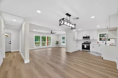 2424 Oaklawn Drive, La Marque, TX 77568 - Photo 5