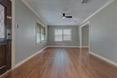 2043 Alta Vista Street, Houston, TX 77023 - Photo 5