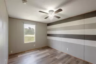37 Riverside Ln, Huntsville, TX 77320 - Photo 17