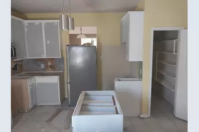 5731 Montclair Hill Lane, Rosharon, TX 77583 - Photo 9