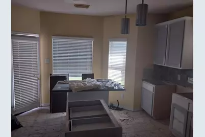 5731 Montclair Hill Lane, Rosharon, TX 77583 - Photo 11