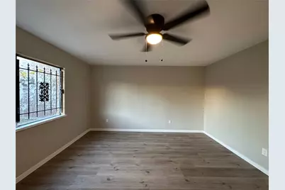 5651 Condon Lane, Houston, TX 77053 - Photo 17