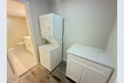 5050 Ambassador Way #212, Houston, TX 77056 - Photo 13