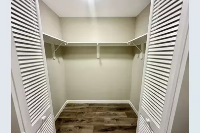 5050 Ambassador Way #212, Houston, TX 77056 - Photo 9