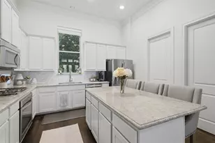 1665 Upland Lakes, Houston, TX 77043 - Photo 5