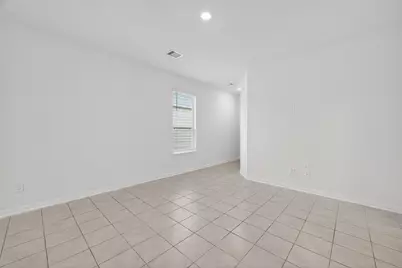 5607 Grizzly Bear Way, Katy, TX 77449 - Photo 9