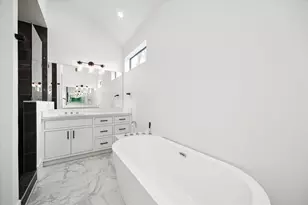 823 Aurora St, Houston, TX 77009 - Photo 13