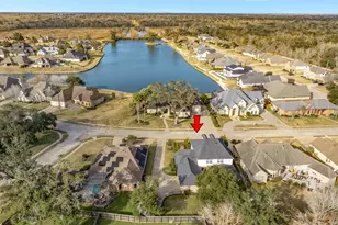 204 Arrowhead Dr, Lake Jackson, TX 77566 - Photo 41
