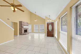 3626 Storm Creek Dr, Houston, TX 77088 - Photo 9