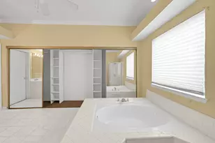 3626 Storm Creek Dr, Houston, TX 77088 - Photo 19