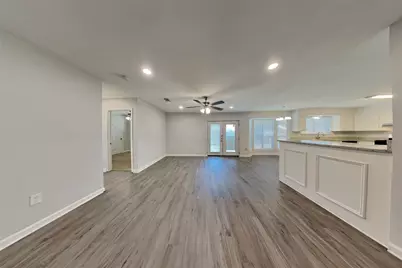 4135 Lufborough Drive, Houston, TX 77066 - Photo 5