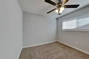 4135 Lufborough Dr, Houston, TX 77066 - Photo 13