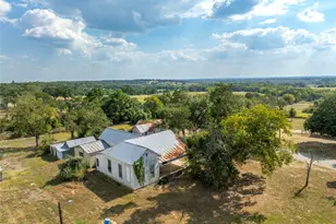 768 Travis Rd, Bellville, TX 77418 - Photo 1