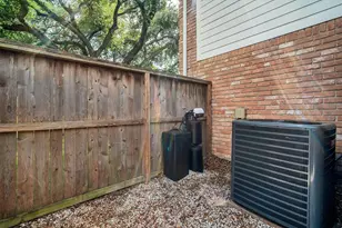 6134 Rena St, Houston, TX 77092 - Photo 43