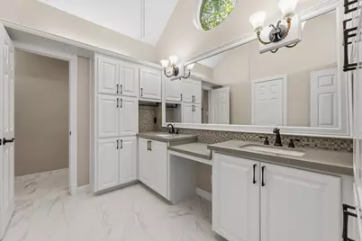 17 Buttonbush Court, The Woodlands, TX 77380 - Photo 19