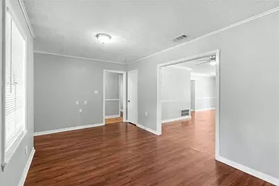 424 Southern Oaks Drive, Lake Jackson, TX 77566 - Photo 9