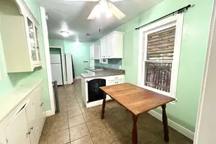 4915 Houston Dr, Galveston, TX 77551 - Photo 11