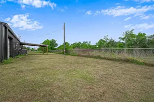 8017 Colorado St, Wharton, TX 77488 - Photo 43