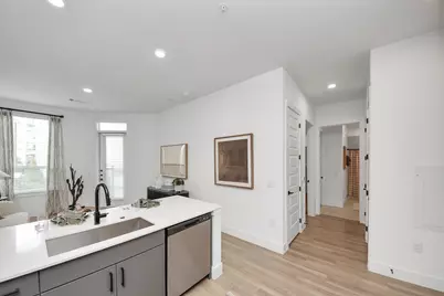 15635 Memorial Drive #256, Houston, TX 77079 - Photo 9