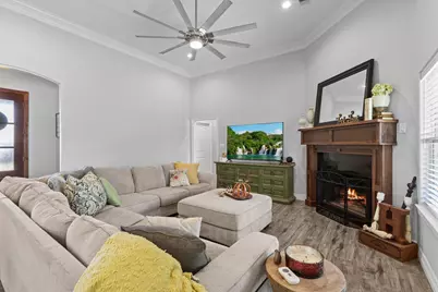 445 Bryant Blvd, Bridge City, TX 77611 - Photo 7