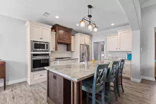 445 Bryant Blvd, Bridge City, TX 77611 - Photo 13