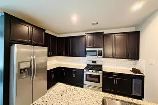 3318 Rainflower Springs Ln, Rosenberg, TX 77471 - Photo 3